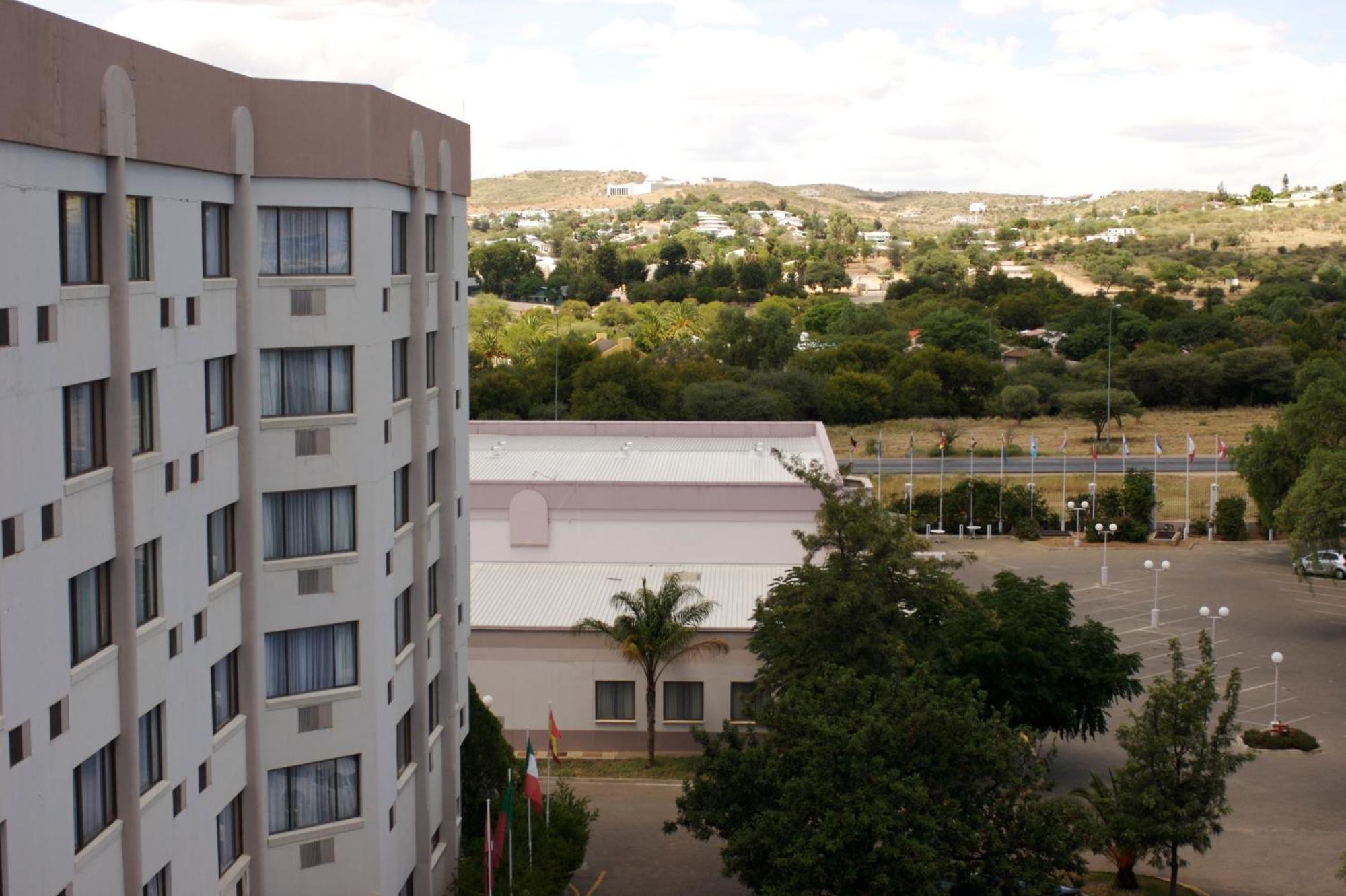 Mercure Hotel Windhoek Exterior photo