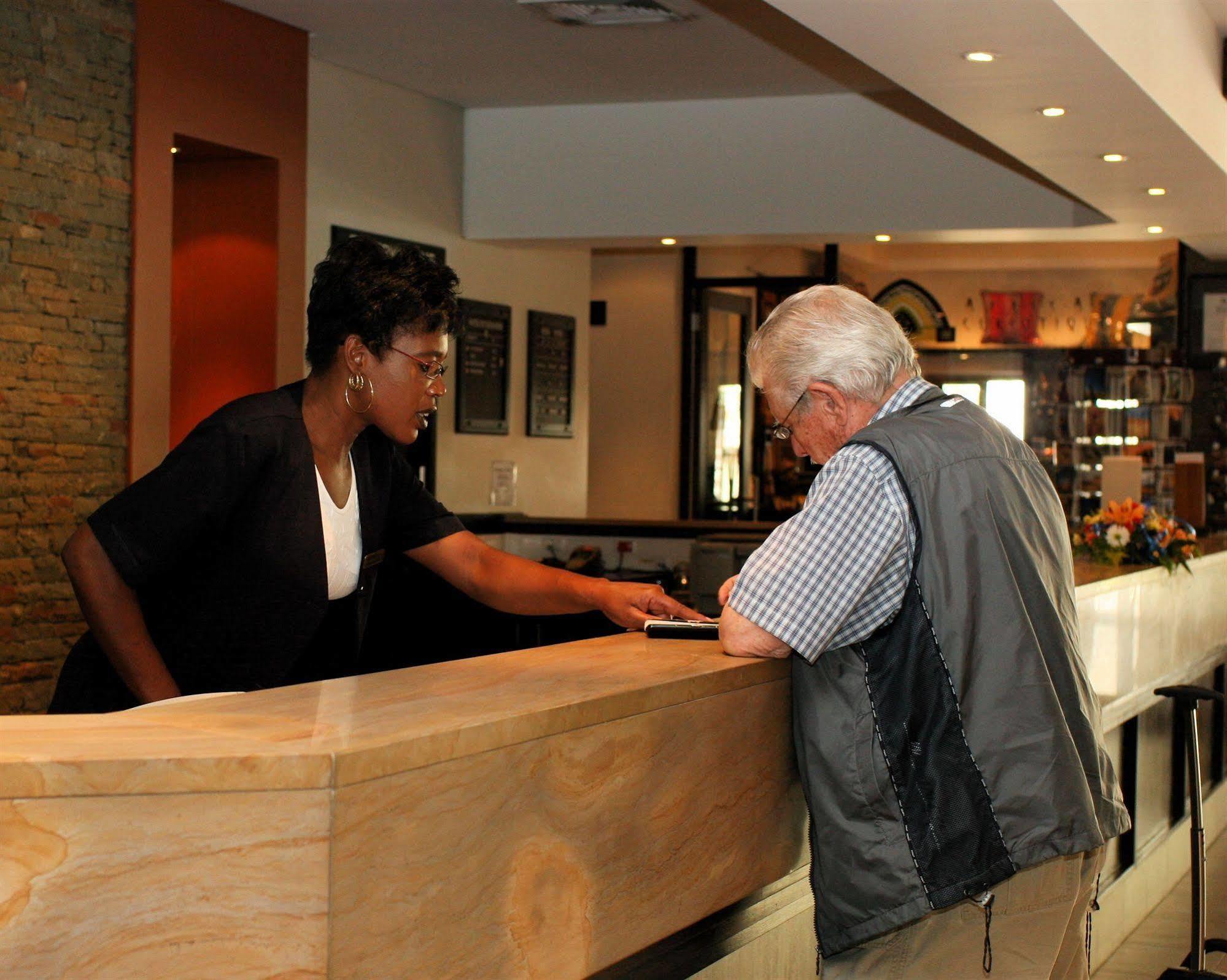 Mercure Hotel Windhoek Interior photo